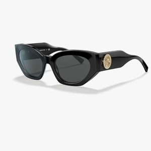 Versace sunglasses! Fashionable!!!